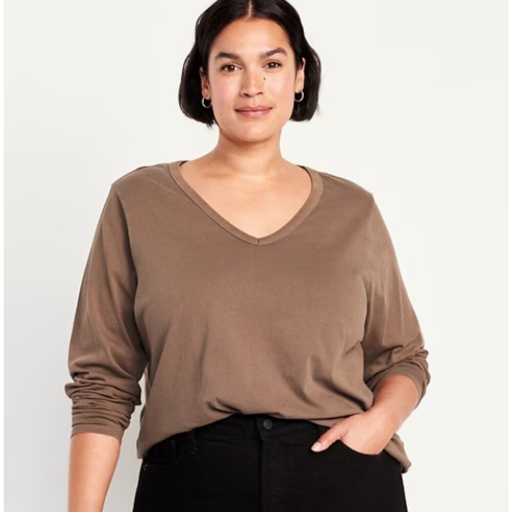 EveryWear V-Neck T-Shirt size Tall XL